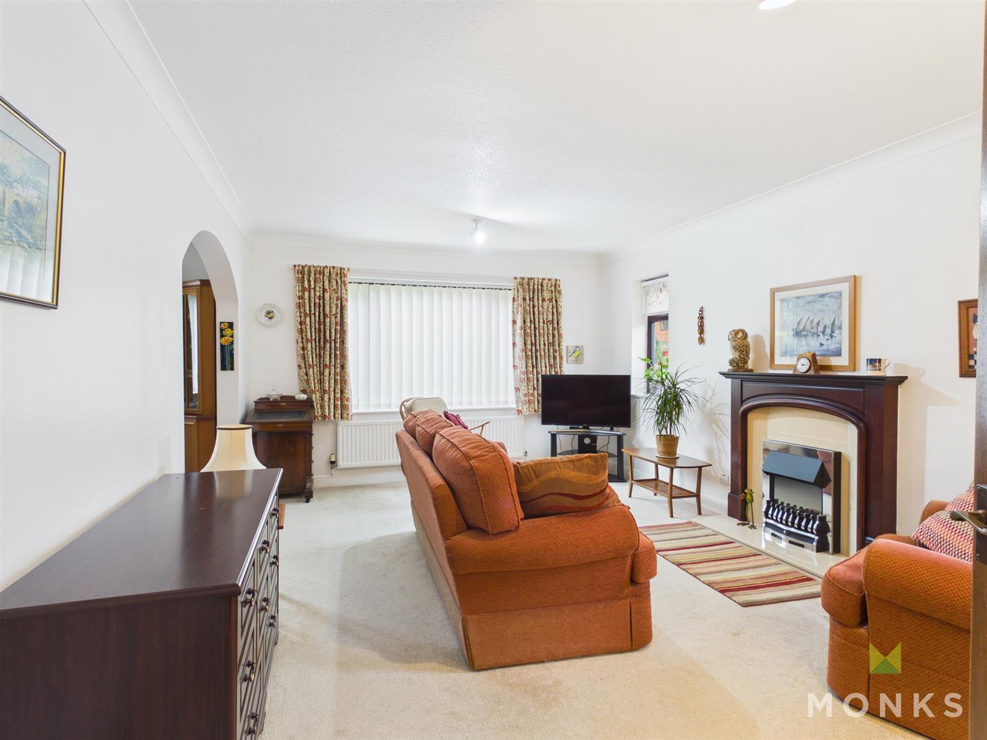 22 Llanforda Mead, Oswestry, SY11 1TS For Sale